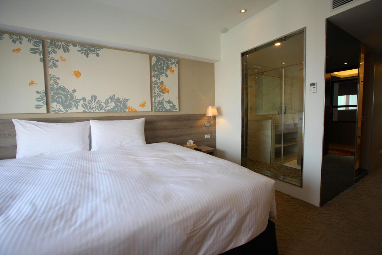 Aeris International Hotel Taichung Eksteriør billede