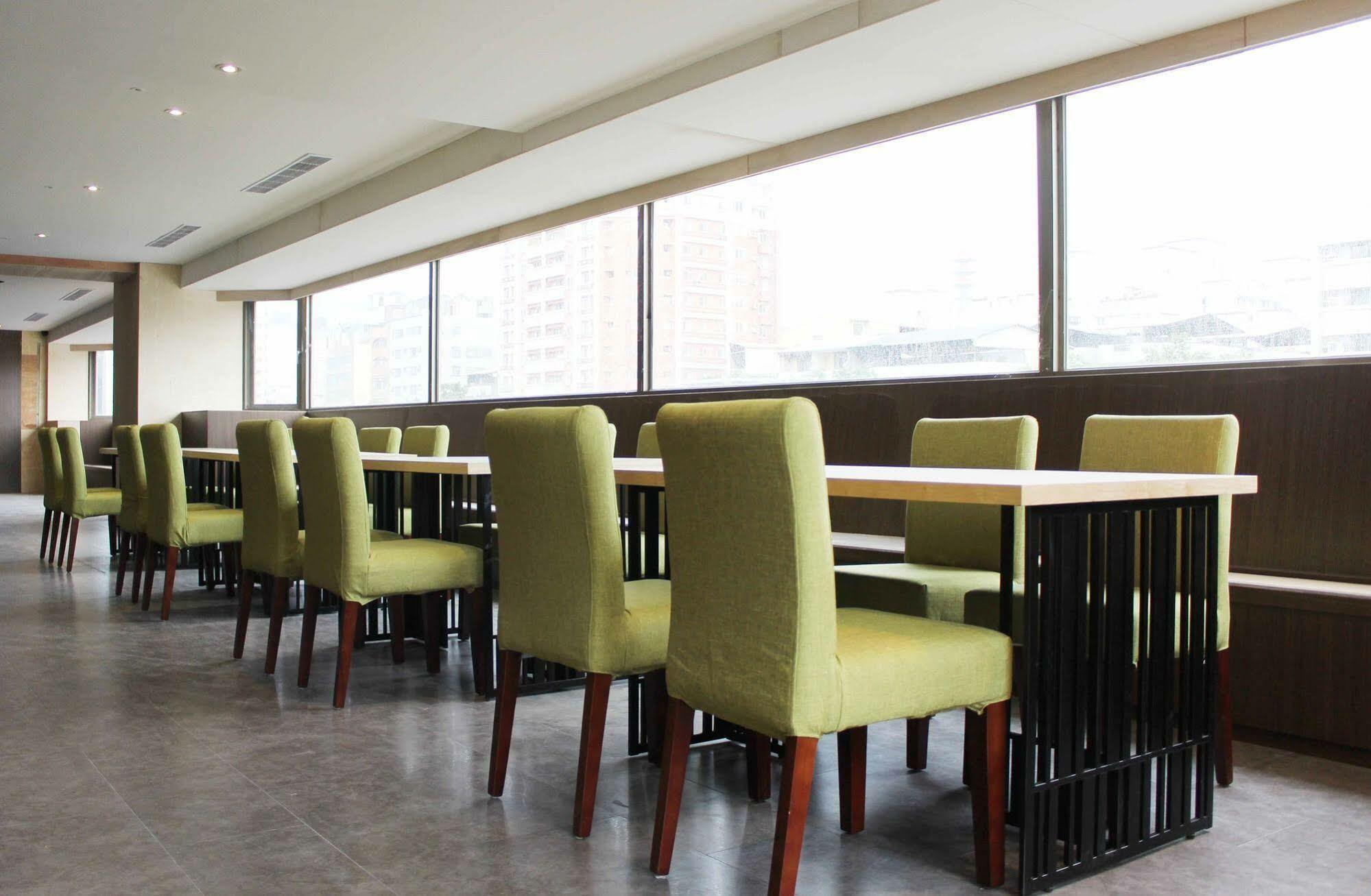 Aeris International Hotel Taichung Eksteriør billede